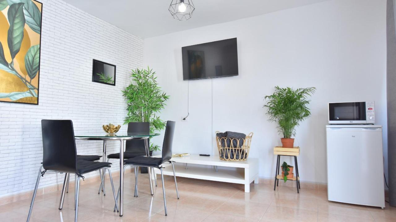 Book Jet - Oasis Pool View Apartment Corralejo Bagian luar foto