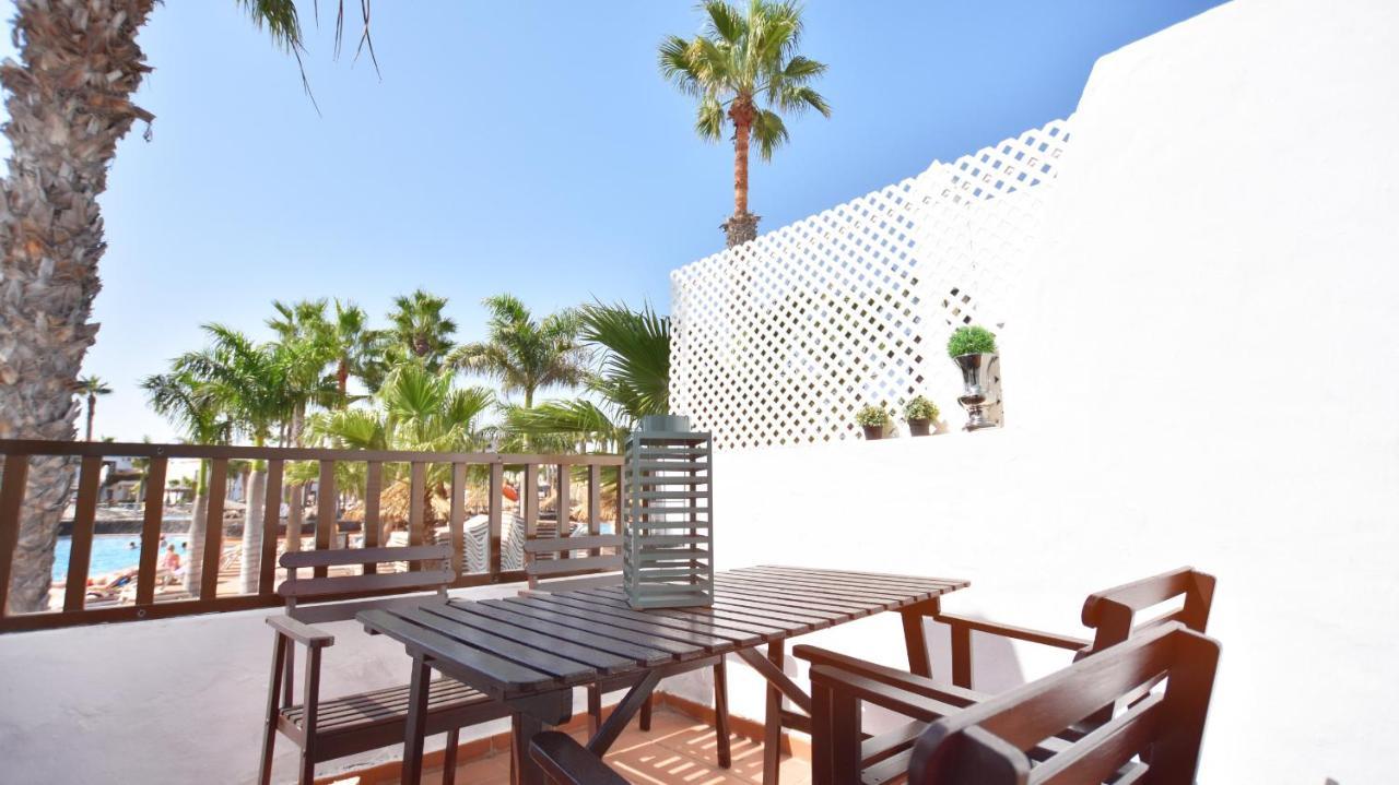 Book Jet - Oasis Pool View Apartment Corralejo Bagian luar foto