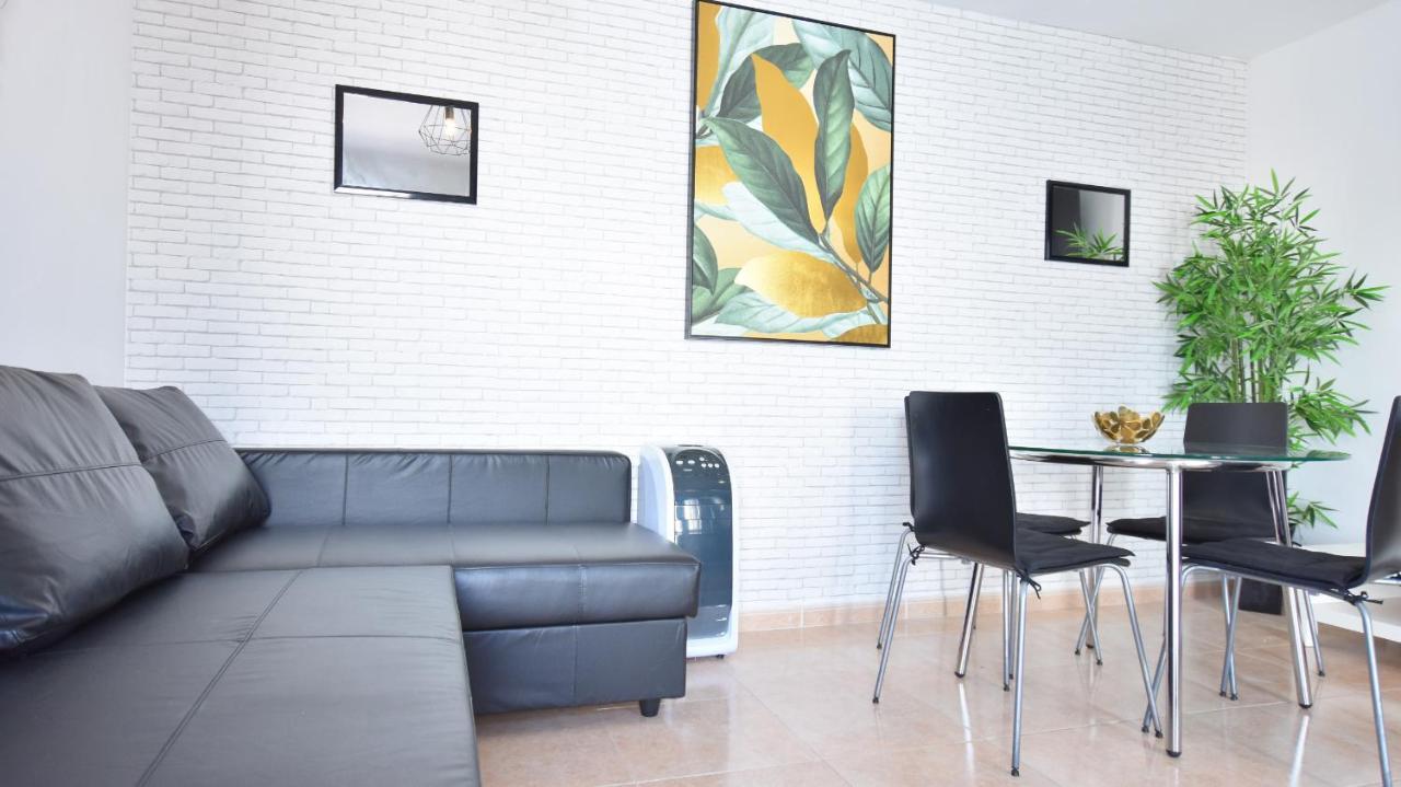 Book Jet - Oasis Pool View Apartment Corralejo Bagian luar foto