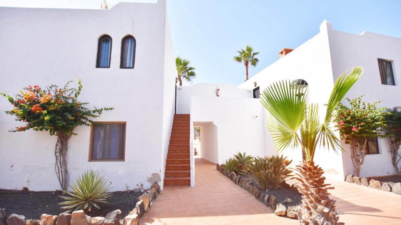 Book Jet - Oasis Pool View Apartment Corralejo Bagian luar foto