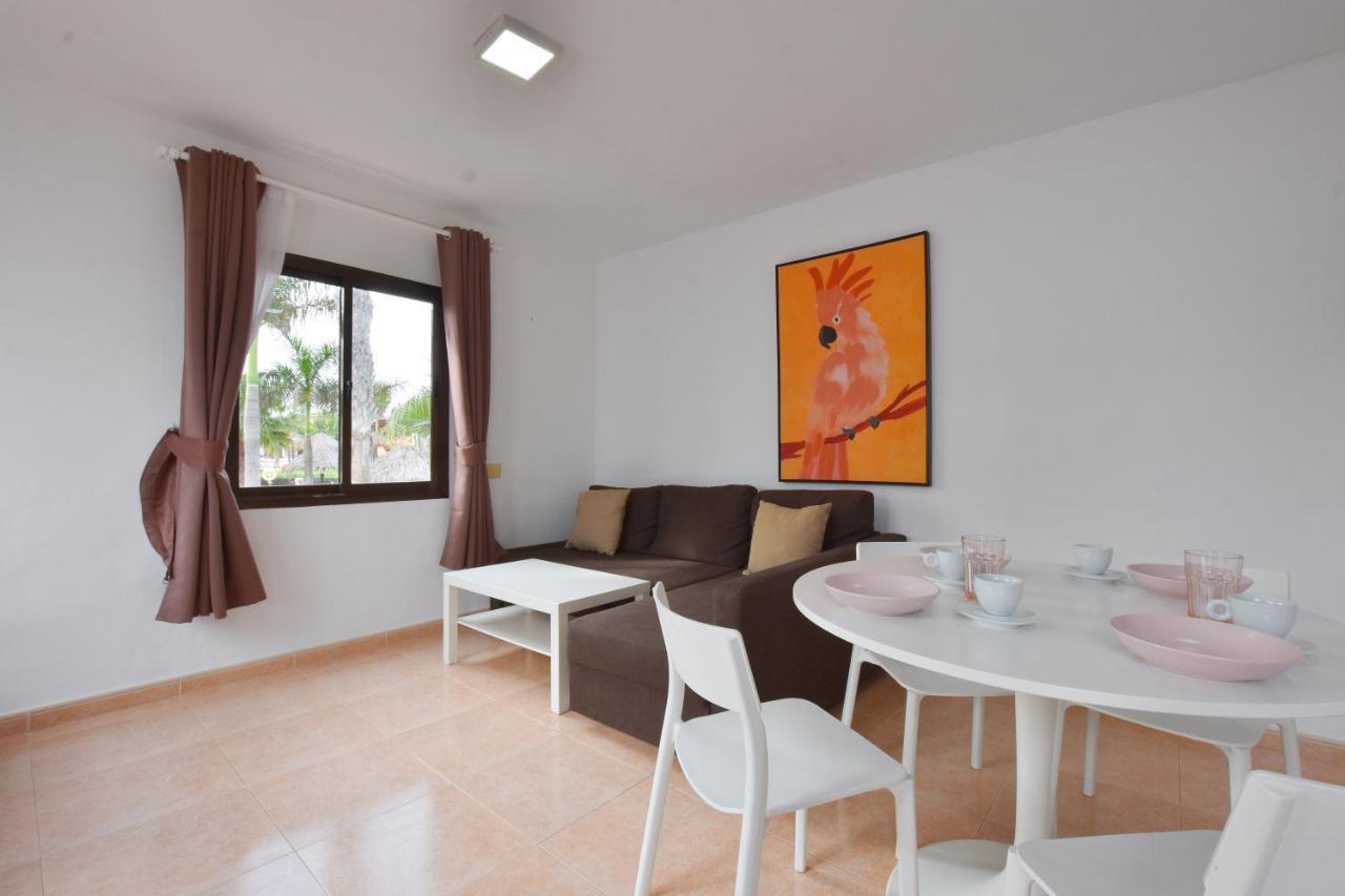 Book Jet - Oasis Pool View Apartment Corralejo Bagian luar foto